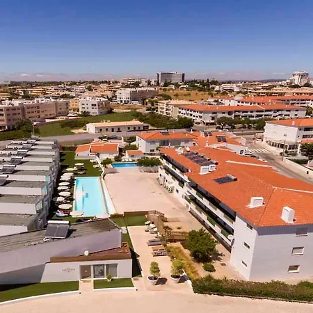 Hotel Oura Senses 3*