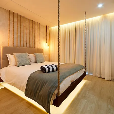 Oura Senses Hotel 3*