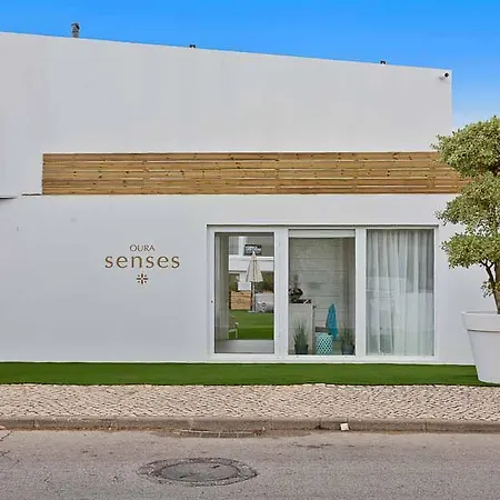 Oura Senses Hotel 3*