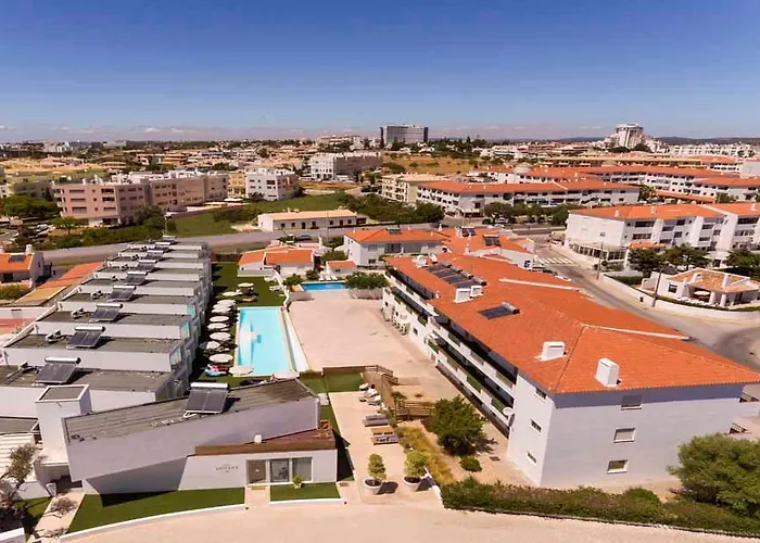 Hotel Oura Senses 3*